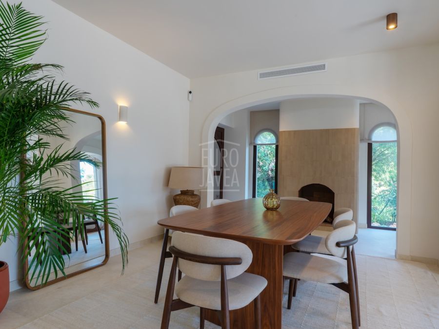Casa Dos Granados en Cap Marti, un refugio Mediterráneo de lujo y encanto