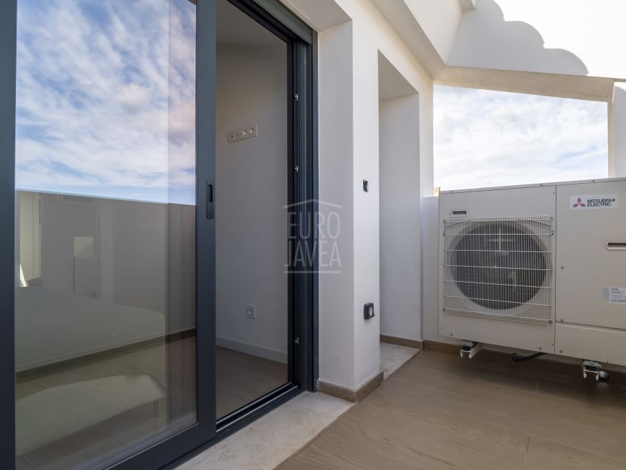 Moderno dúplex con dos terrazas soleadas y vistas panoramicas en la zona del Arenal.