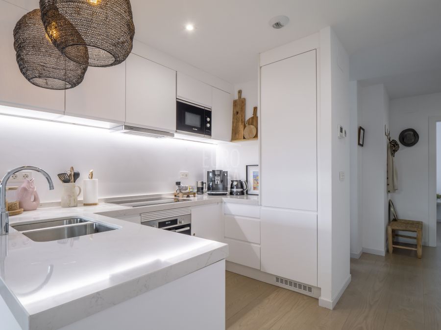 Moderno dúplex con dos terrazas soleadas y vistas panoramicas en la zona del Arenal.