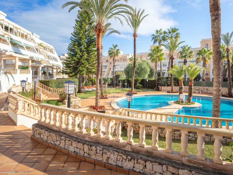 Exclusief te koop: appartement in het centrum van de haven van Jávea