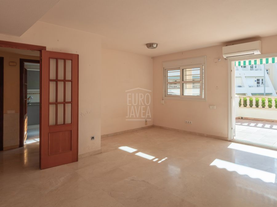Exclusief te koop: appartement in het centrum van de haven van Jávea