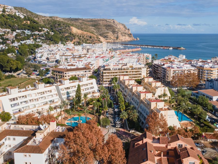 Exclusief te koop: appartement in het centrum van de haven van Jávea