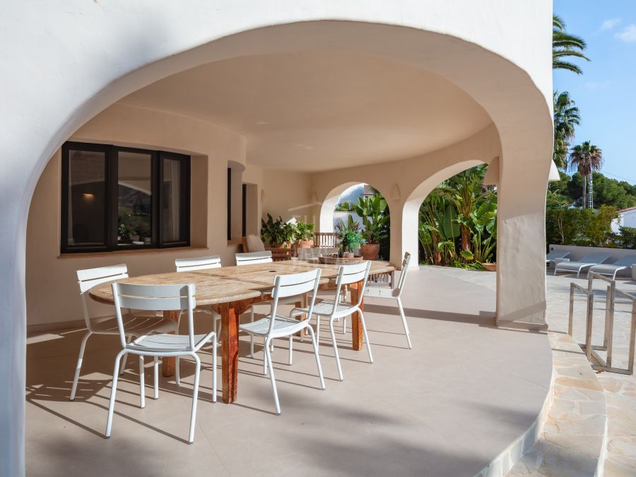 Villa Serena, elegant mediterraan toevluchtsoord met uitzicht op zee