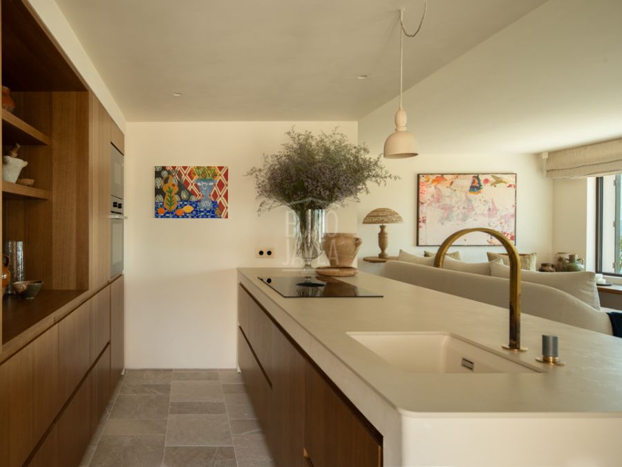 Luxury retreat, Casa Llicsó with panoramic sea view in La Corona