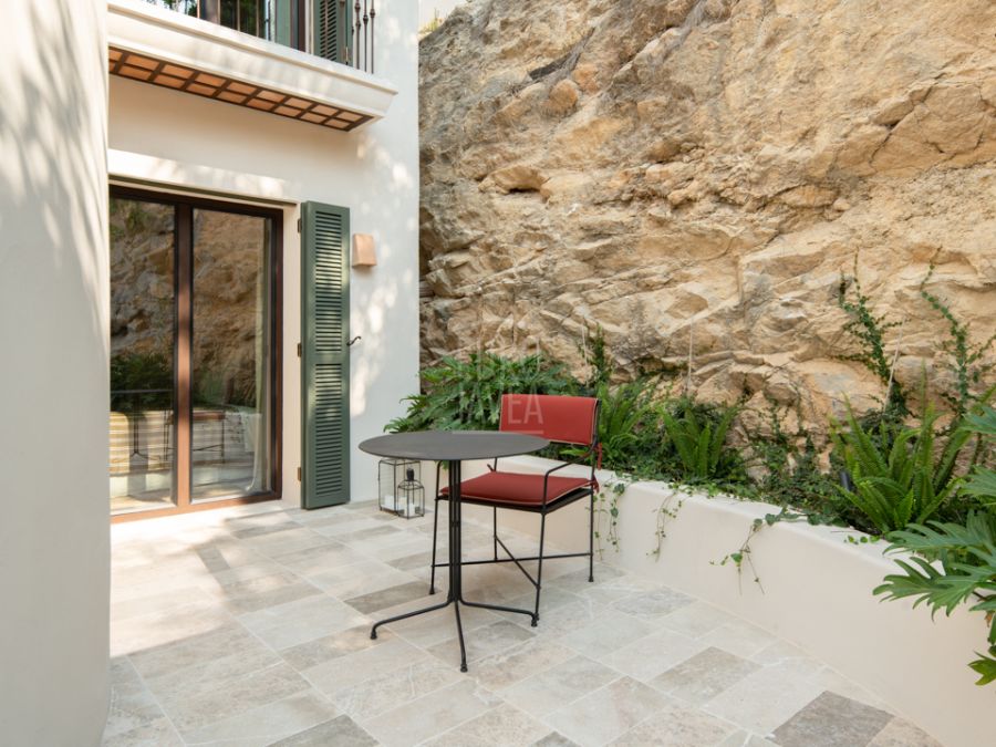 Luxury retreat, Casa Llicsó with panoramic sea view in La Corona