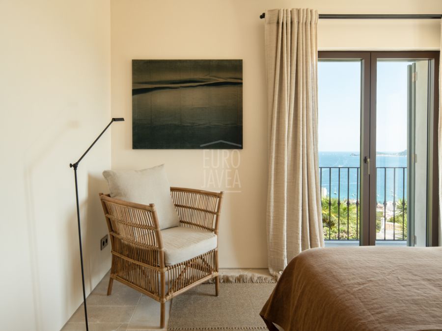 Luxury retreat, Casa Llicsó with panoramic sea view in La Corona
