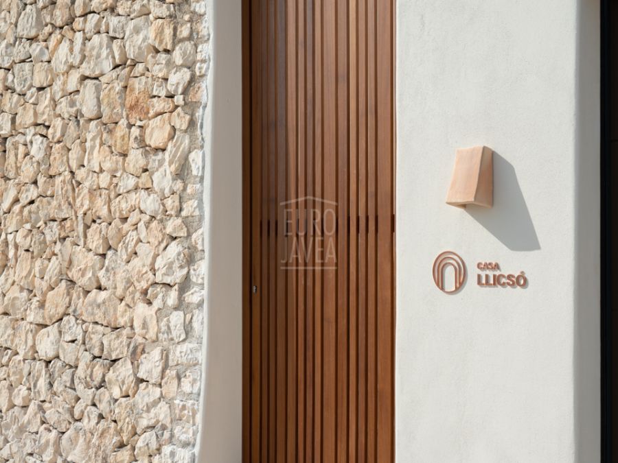 Luxe vakantiehuis Casa Llicsó met panoramisch uitzicht op zee in La Corona