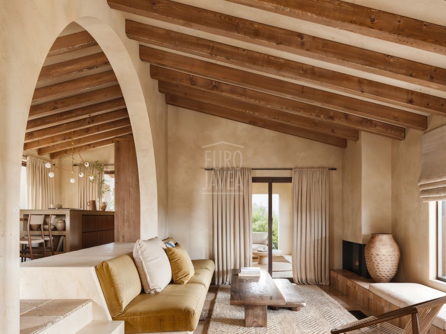 Casa Catalina, contemporary Mediterranean elegance in the Castellans area