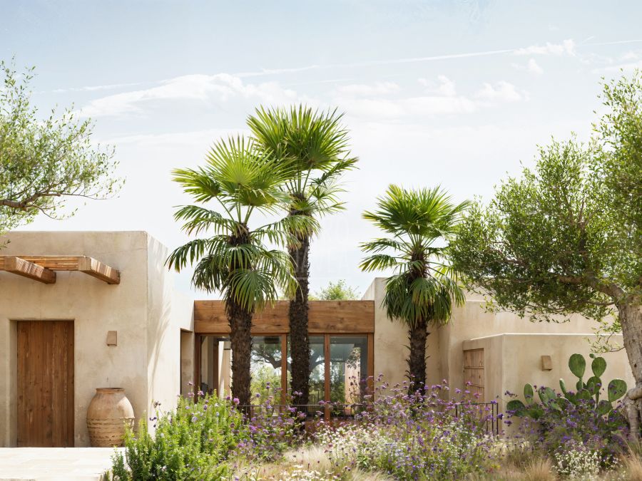 Casa Catalina, contemporary Mediterranean elegance in the Castellans area