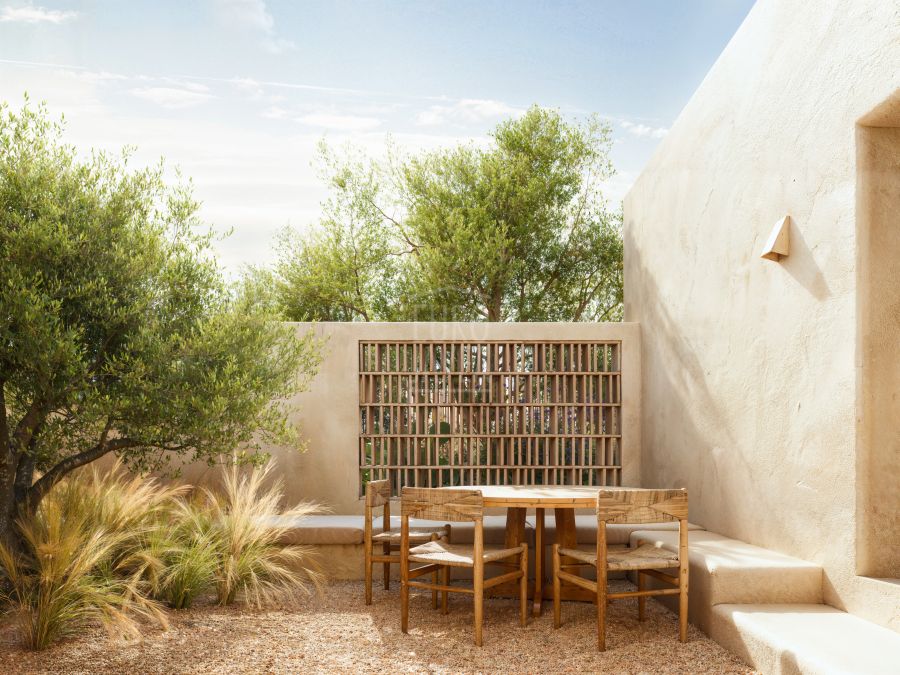 Casa Catalina, contemporary Mediterranean elegance in the Castellans area