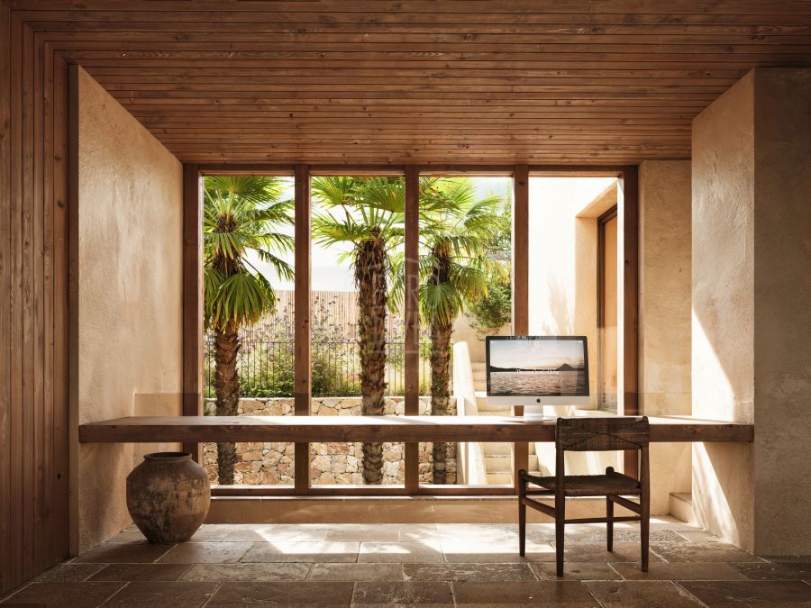 Casa Catalina, contemporary Mediterranean elegance in the Castellans area