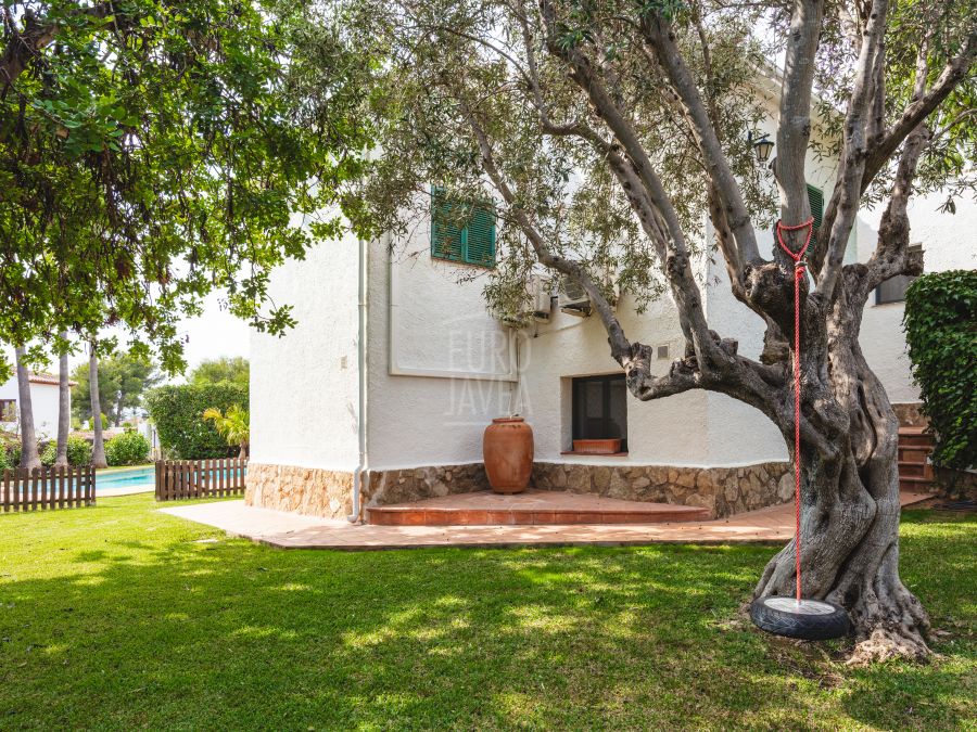 Villa Lucent for sale exclusively in the Montgó area of Jávea