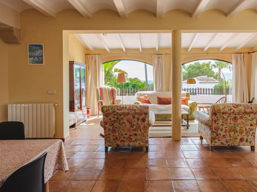 Villa Lucent for sale exclusively in the Montgó area of Jávea