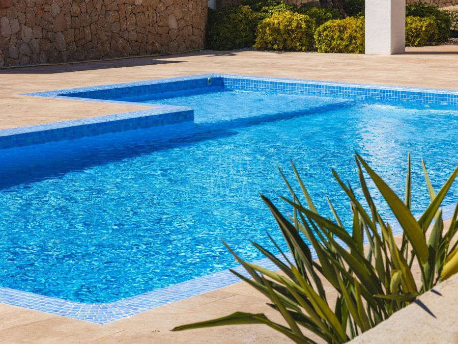 Villa Andrago, élégance méditerranéenne face à la mer à Moraira