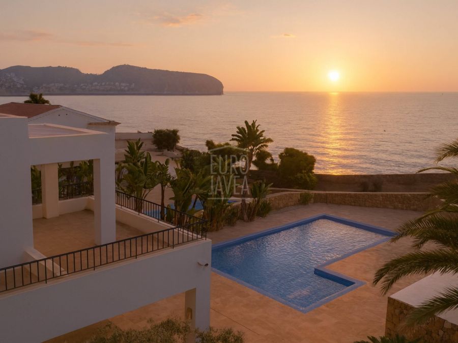 Villa Andrago, élégance méditerranéenne face à la mer à Moraira