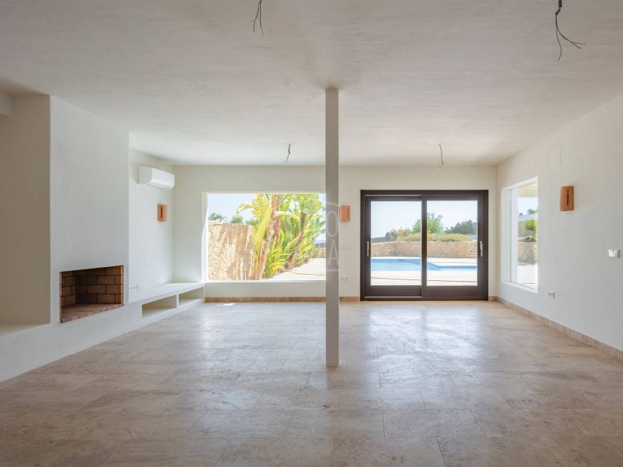 Villa Andrago, élégance méditerranéenne face à la mer à Moraira