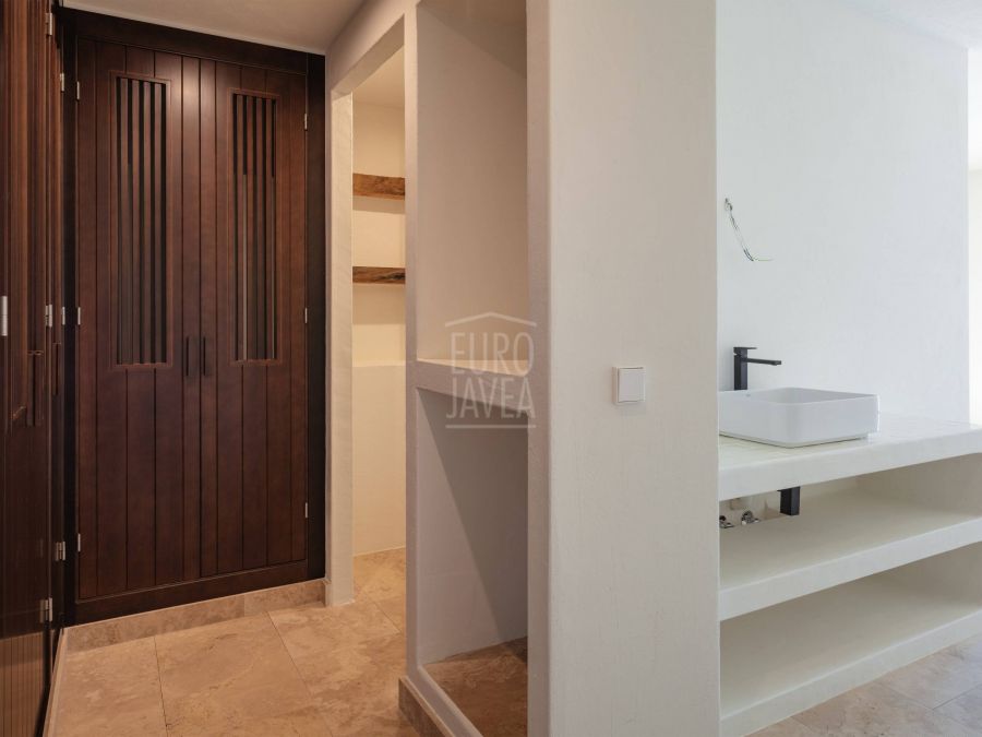 Villa Andrago, élégance méditerranéenne face à la mer à Moraira