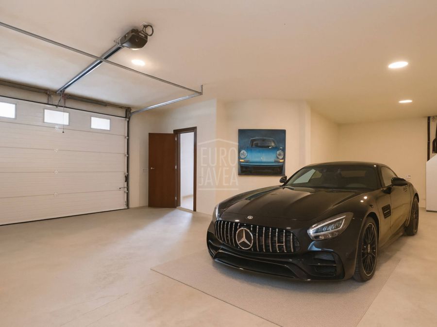 Villa Andrago, élégance méditerranéenne face à la mer à Moraira