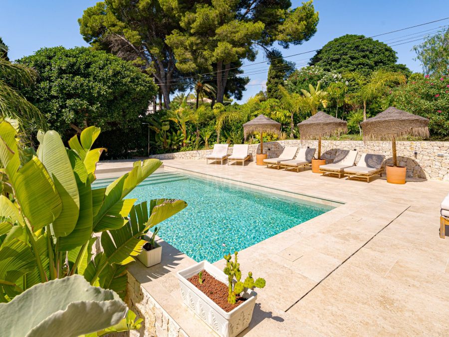 Villa Mareta, charmante villa gerenoveerd in mediterrane stijl in Tosalet