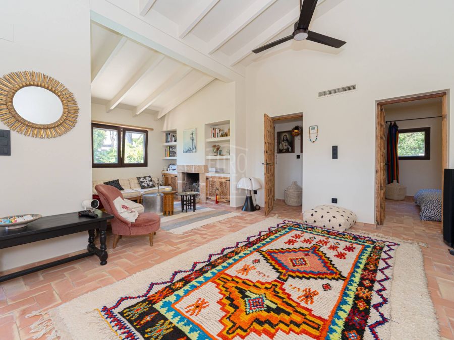 Villa Mareta, charmante villa gerenoveerd in mediterrane stijl in Tosalet