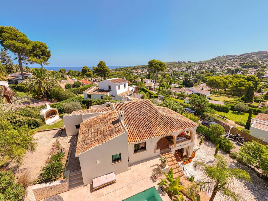 Villa Mareta, charmante villa gerenoveerd in mediterrane stijl in Tosalet