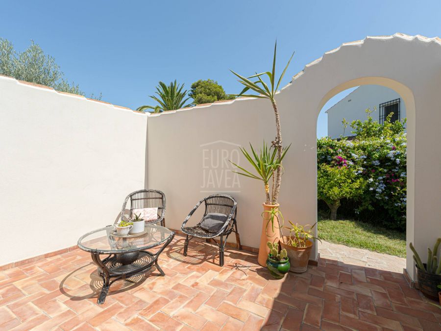 Villa Mareta, charmante villa gerenoveerd in mediterrane stijl in Tosalet