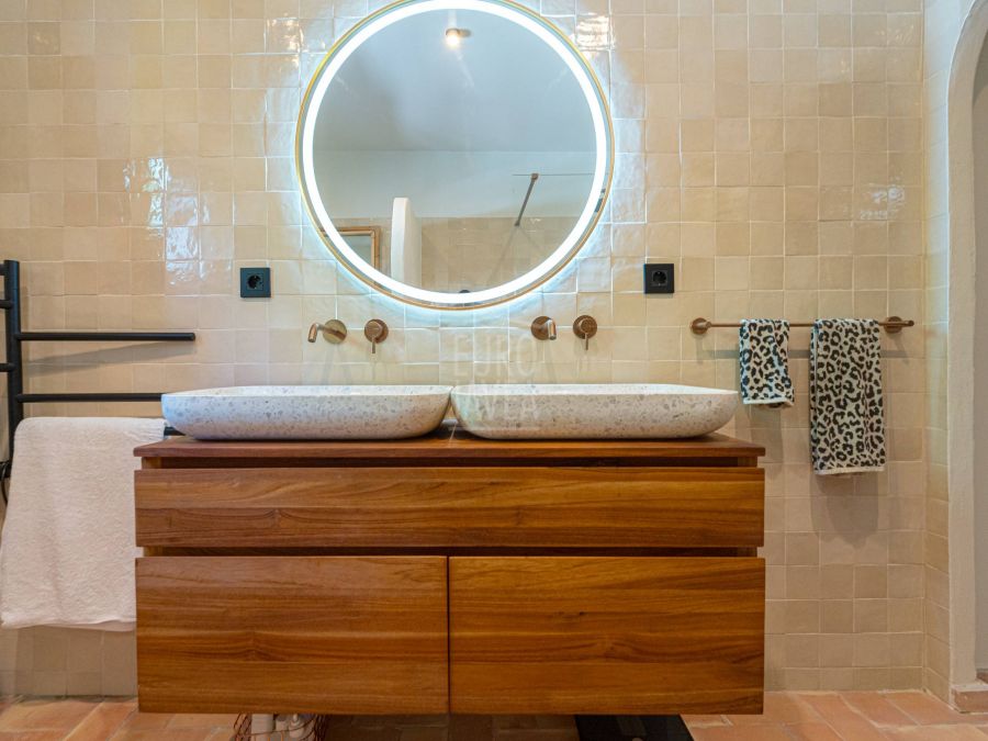 Villa Mareta, charmante villa gerenoveerd in mediterrane stijl in Tosalet