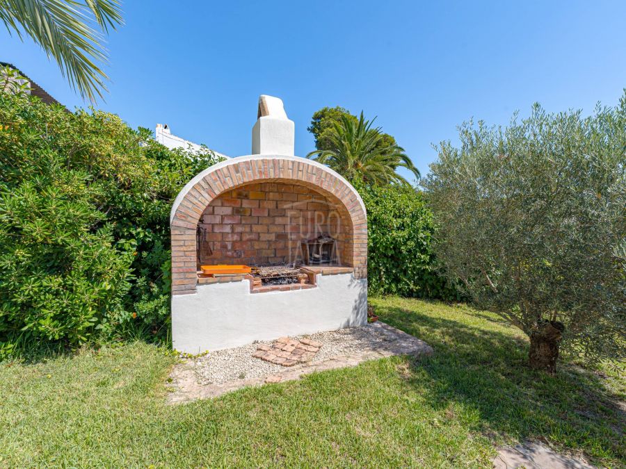 Villa Mareta, charmante villa gerenoveerd in mediterrane stijl in Tosalet