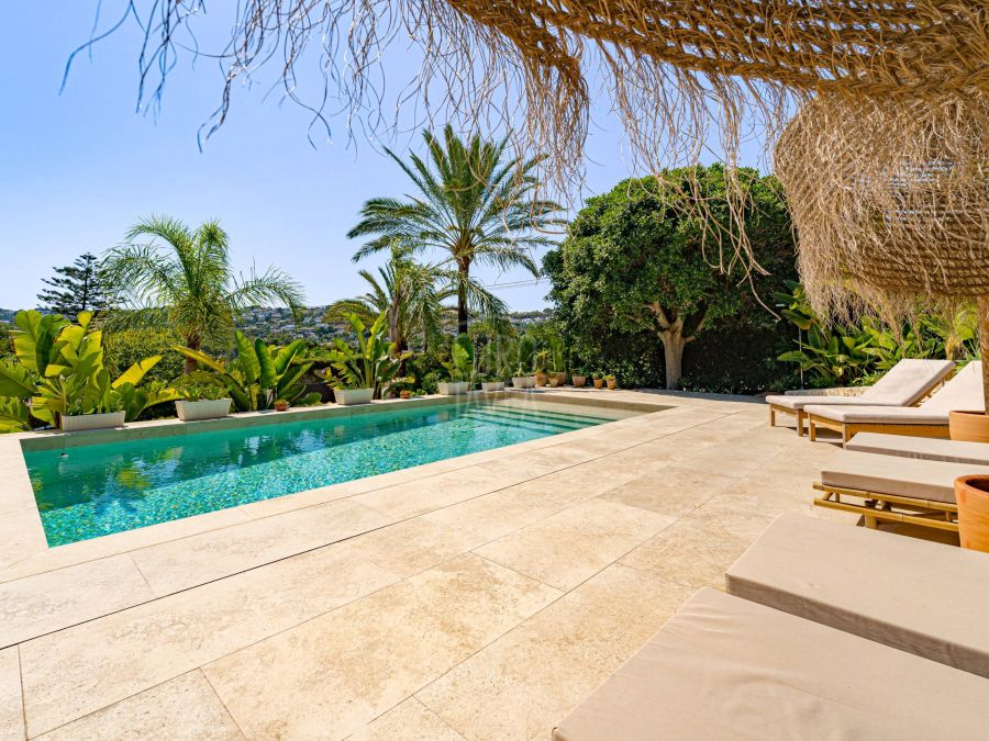 Villa Mareta, charmante villa gerenoveerd in mediterrane stijl in Tosalet