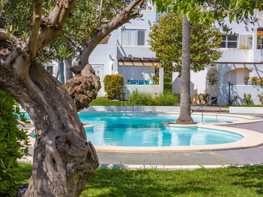 Exclusive, Modern apartment in Montañar I, Jávea, walking distance to the sea