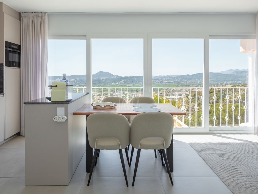 Exclusive Sea View Villa Elena with Guest Apartments in Cuesta San Antonio, Jávea