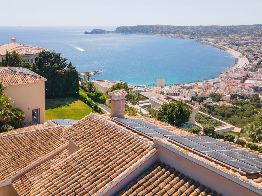 Exclusive Sea View Villa Elena with Guest Apartments in Cuesta San Antonio, Jávea
