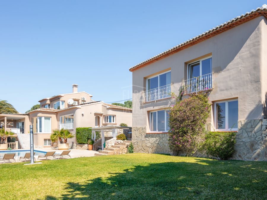 Exclusive Sea View Villa Elena with Guest Apartments in Cuesta San Antonio, Jávea