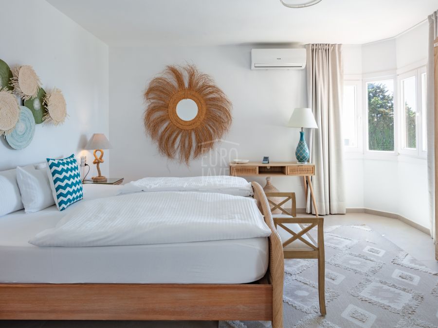 Exclusive Sea View Villa Elena with Guest Apartments in Cuesta San Antonio, Jávea