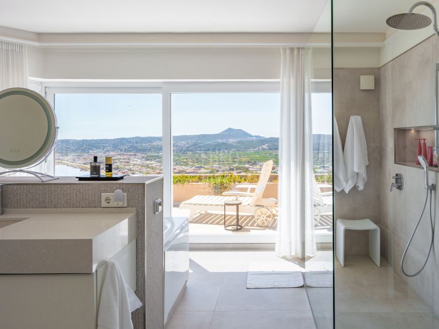 Exclusive Sea View Villa Elena with Guest Apartments in Cuesta San Antonio, Jávea