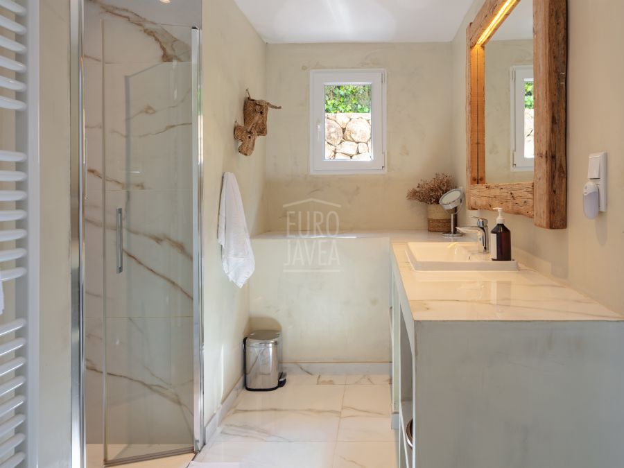 Exclusive Sea View Villa Elena with Guest Apartments in Cuesta San Antonio, Jávea