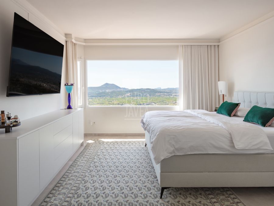 Exclusive Sea View Villa Elena with Guest Apartments in Cuesta San Antonio, Jávea