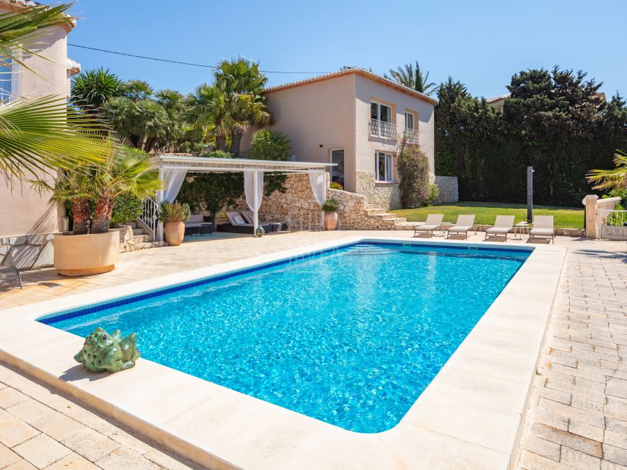 Exclusive Sea View Villa Elena with Guest Apartments in Cuesta San Antonio, Jávea