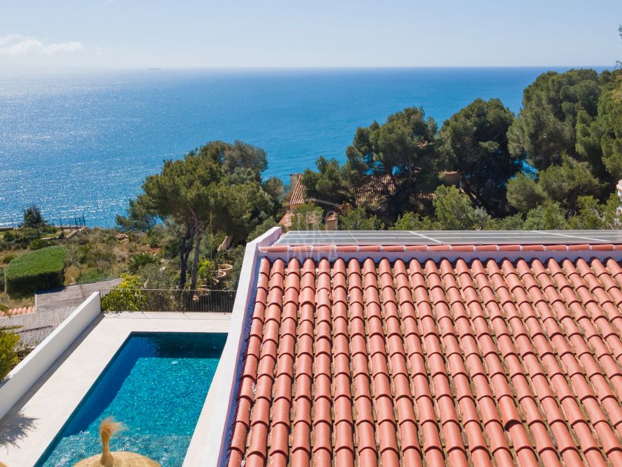 Elegante Villa Avelune met een prachtig uitzicht op de Middellandse Zee