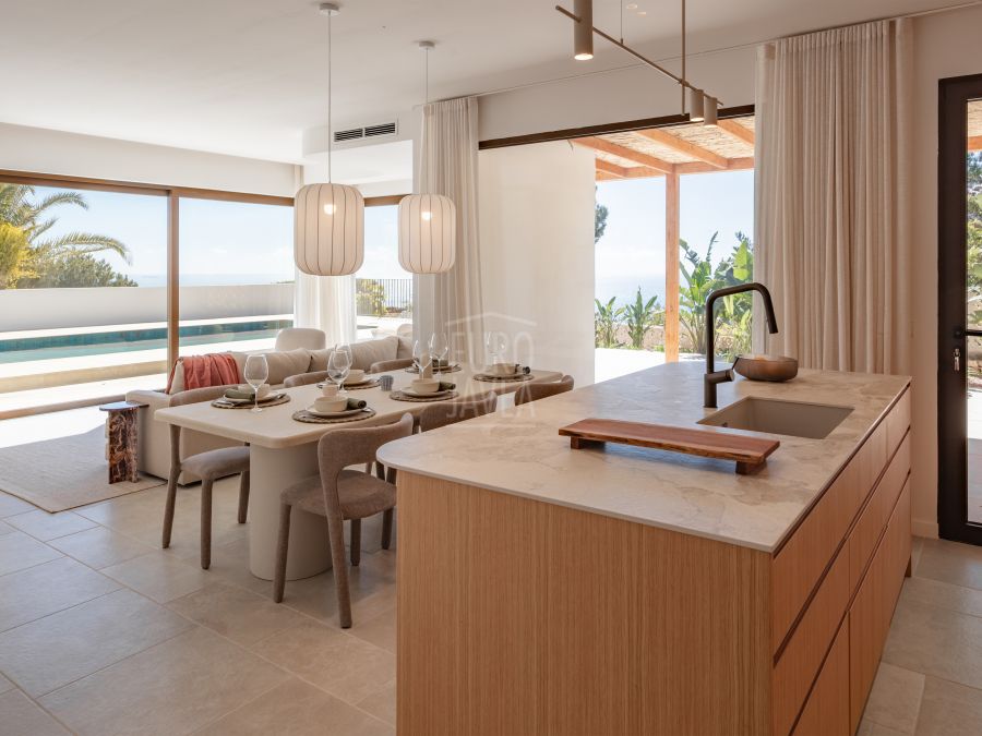 Elegante Villa Avelune met een prachtig uitzicht op de Middellandse Zee