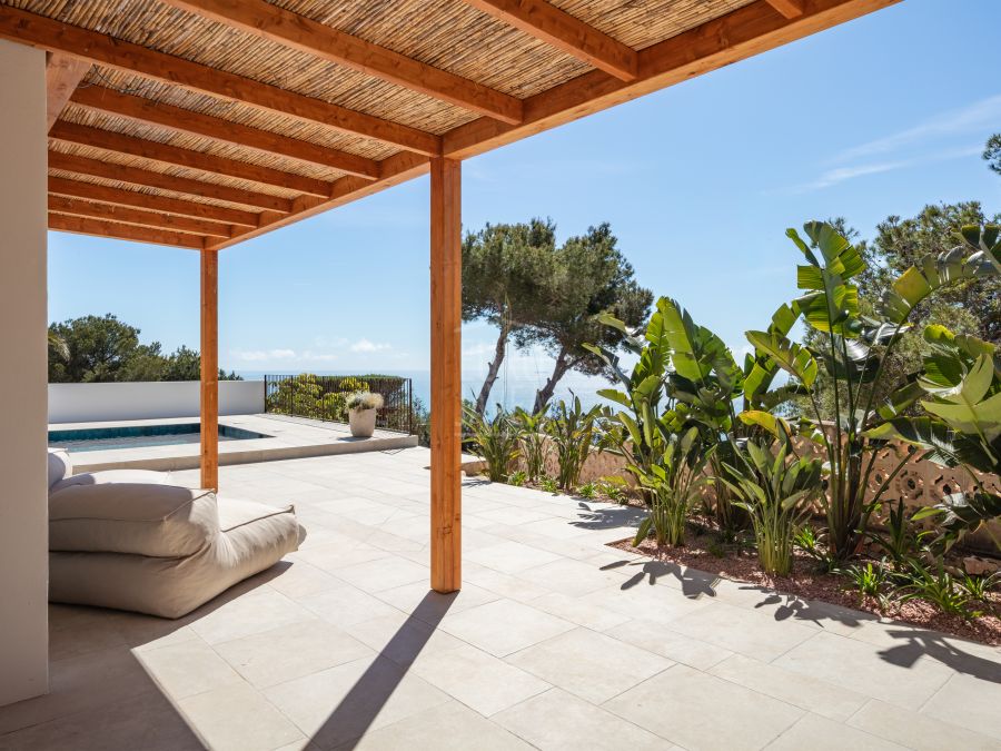 Elegante Villa Avelune met een prachtig uitzicht op de Middellandse Zee