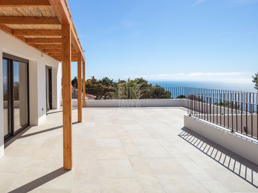 Elegante Villa Avelune met een prachtig uitzicht op de Middellandse Zee