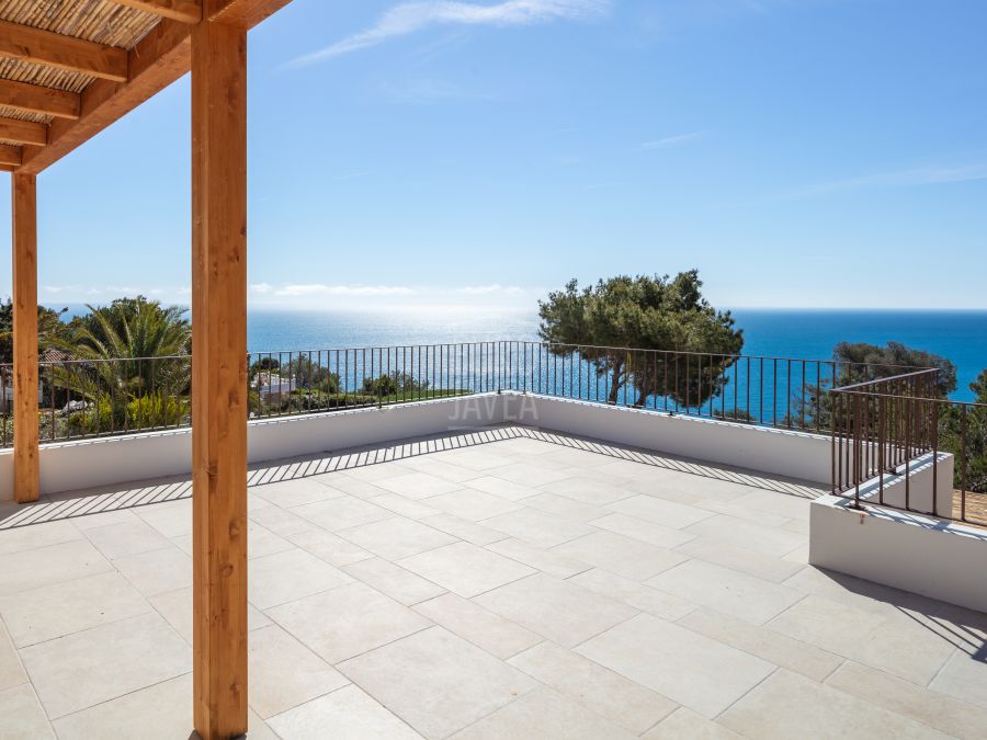 Elegante Villa Avelune met een prachtig uitzicht op de Middellandse Zee