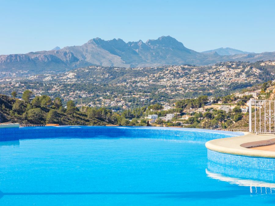 Appartement met panoramisch uitzicht in een rustige woonwijk in Cumbre del Sol