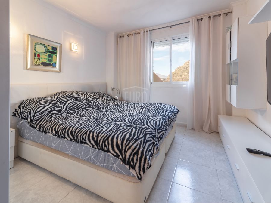 Appartement met panoramisch uitzicht in een rustige woonwijk in Cumbre del Sol