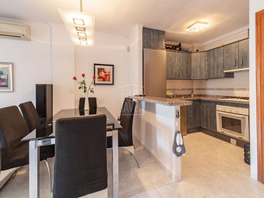 Appartement met panoramisch uitzicht in een rustige woonwijk in Cumbre del Sol