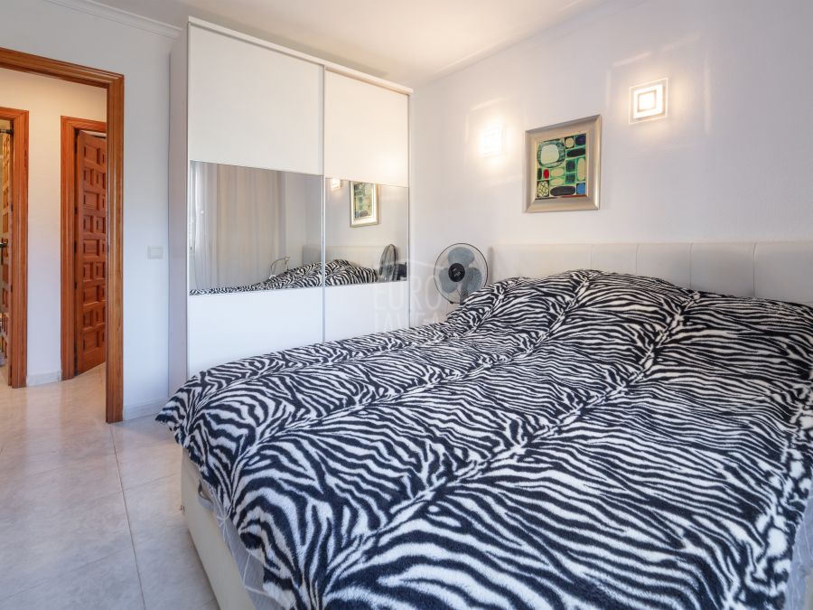 Appartement met panoramisch uitzicht in een rustige woonwijk in Cumbre del Sol