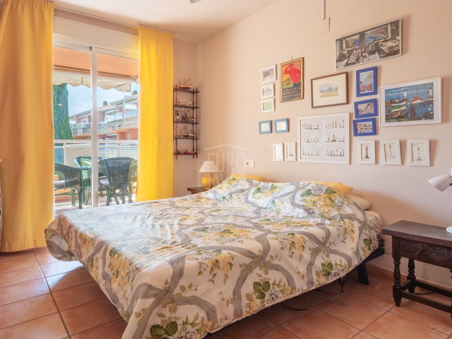 Apartment in Avda. Augusta