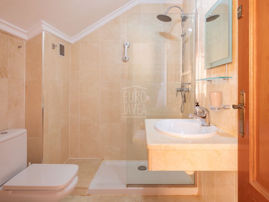 Exclusive , Duplex Penthouse with Spacious Terraces in Jávea Port