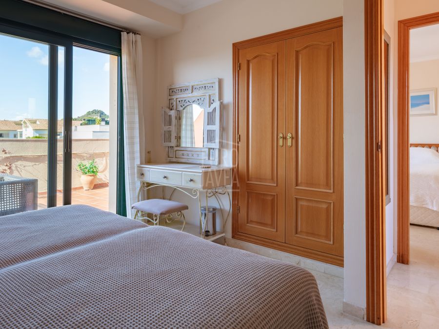 Exclusive , Duplex Penthouse with Spacious Terraces in Jávea Port